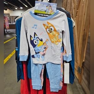 Bluey 4T two sets of pajamas brand New Pink And Blue